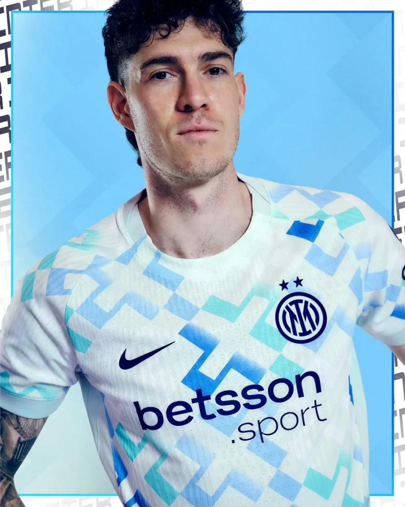 El Inter de Milán apuesta por la diversidad con su camiseta visitante blanca