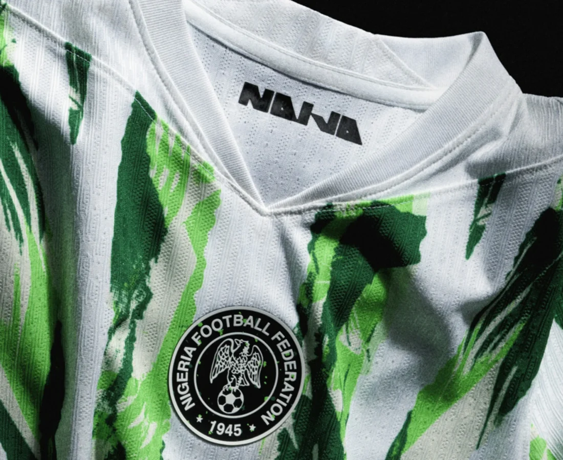 Nigeria femenina presenta sus camisetas 2025-2026 inspiradas en las noches de Lagos y sus mercados