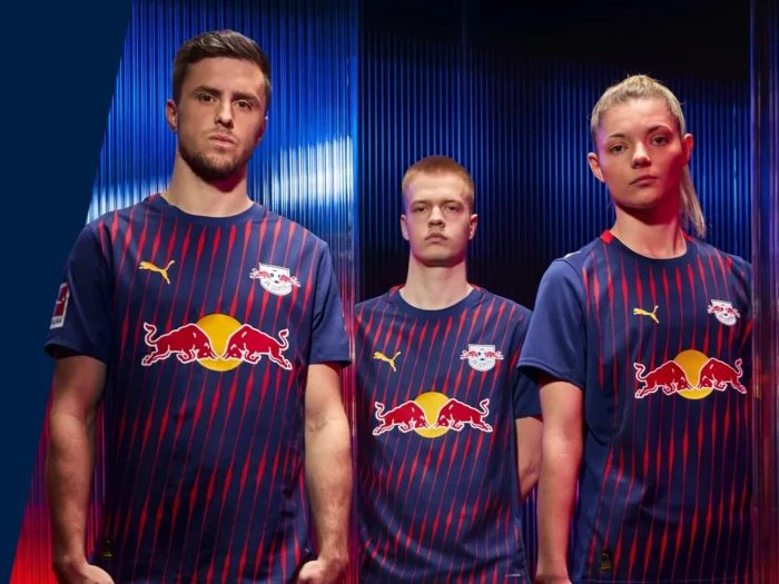 El RB Leipzig presenta sus camisetas 2025-2026: ascenso fulgurante y franjas LED