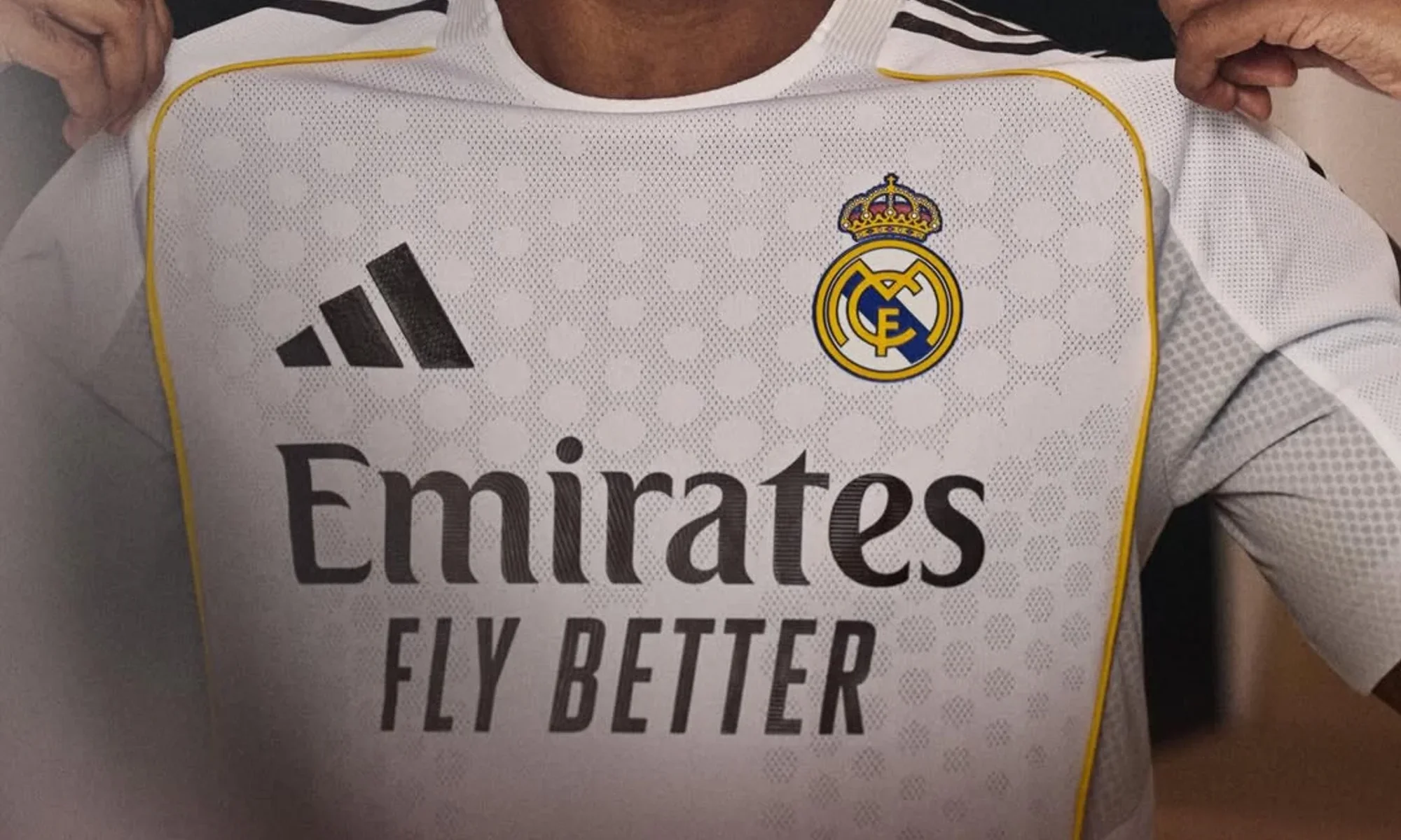 La camiseta local del Real Madrid 2025-2026 celebra la historia del Santiago Bernabéu