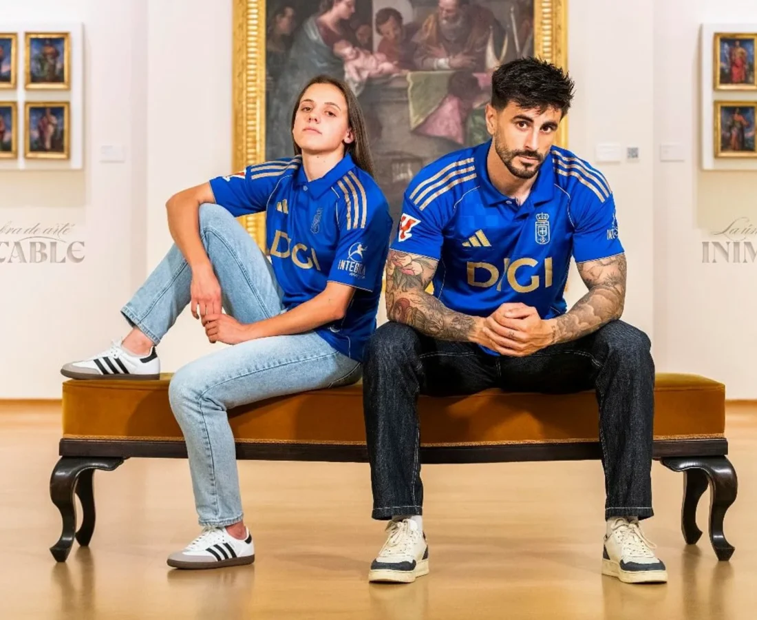 Real Oviedo rinde homenaje a su centenario con las camisetas 2025-2026