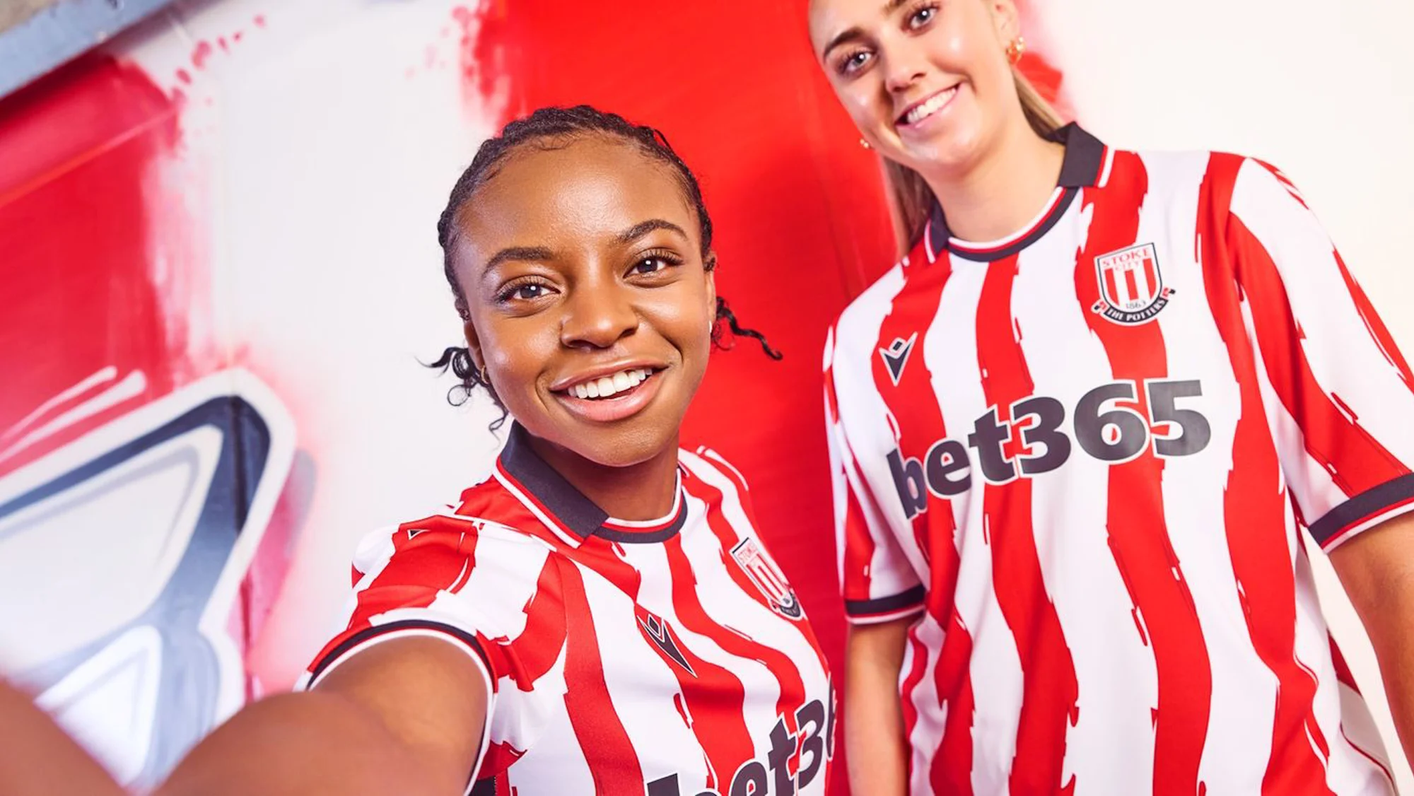 Camisetas del Stoke City 2025-2026: una combinación de arte y estilo retro