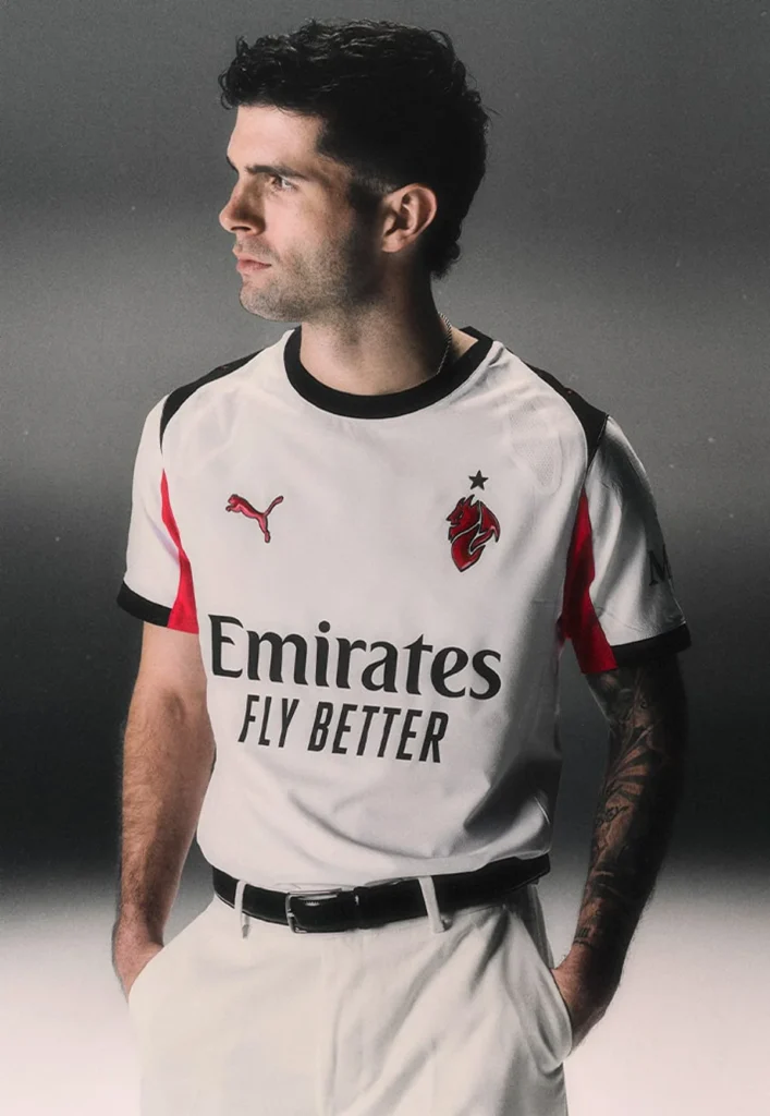 Segunda camiseta del AC Milan 2025-2026: homenaje a la de 1981-1982 con un toque diabólico