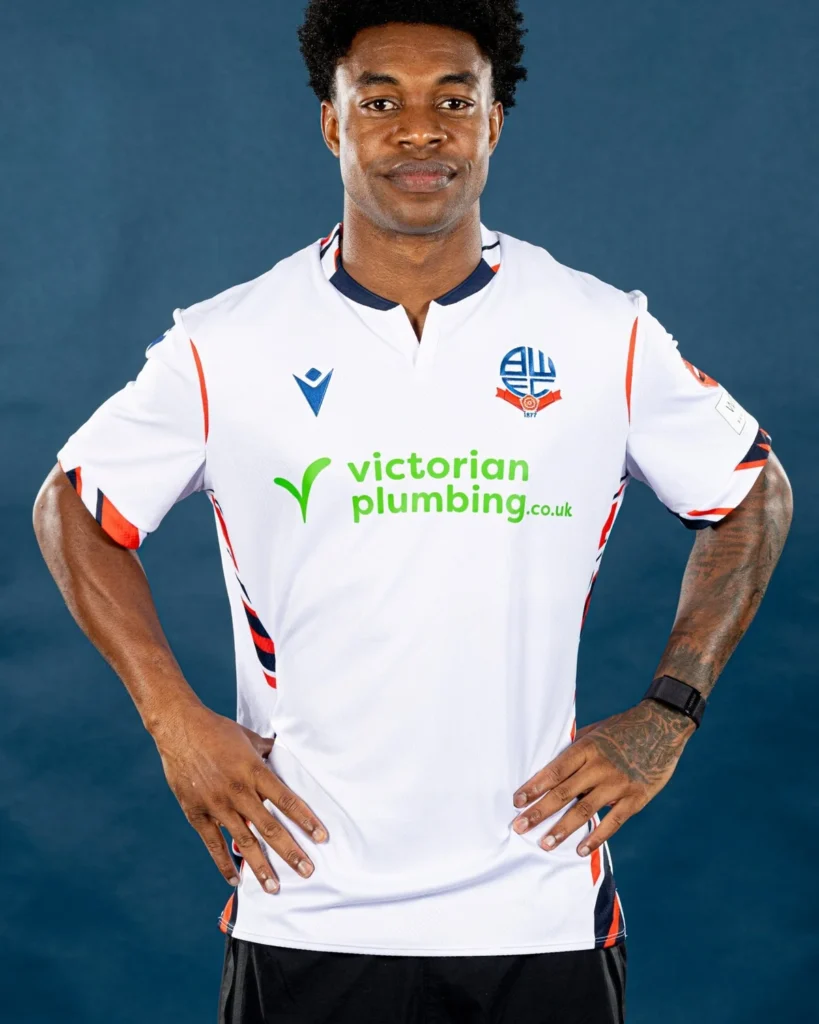 Estas son las camisetas del Bolton Wanderers 2025-2026