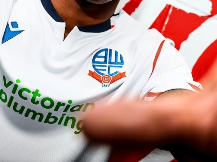 Estas son las camisetas del Bolton Wanderers 2025-2026