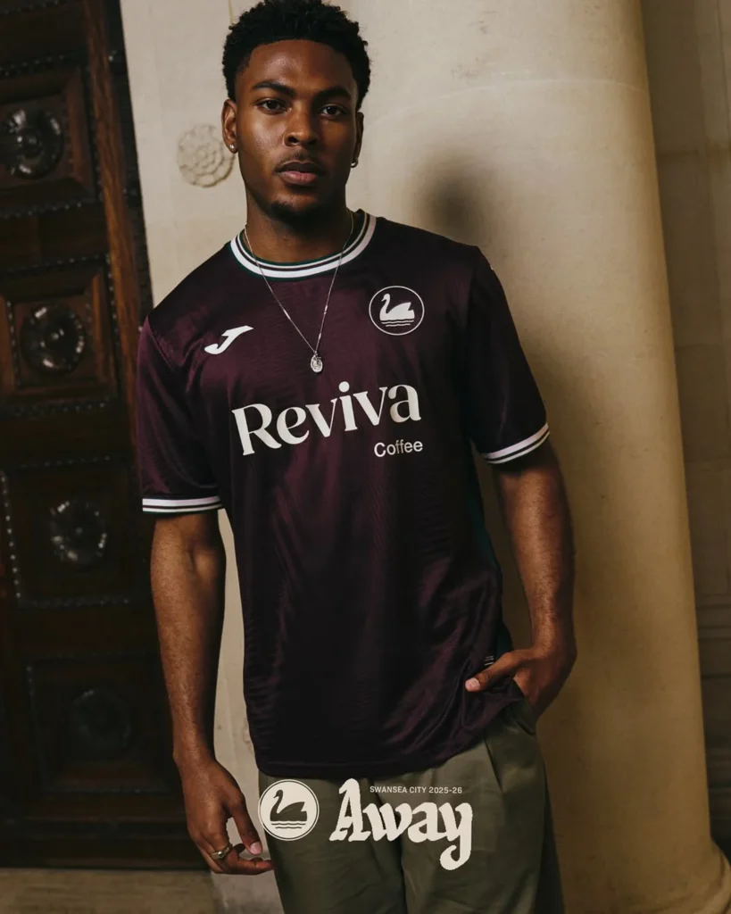 Estas son las camisetas del Swansea City 2025-2026
