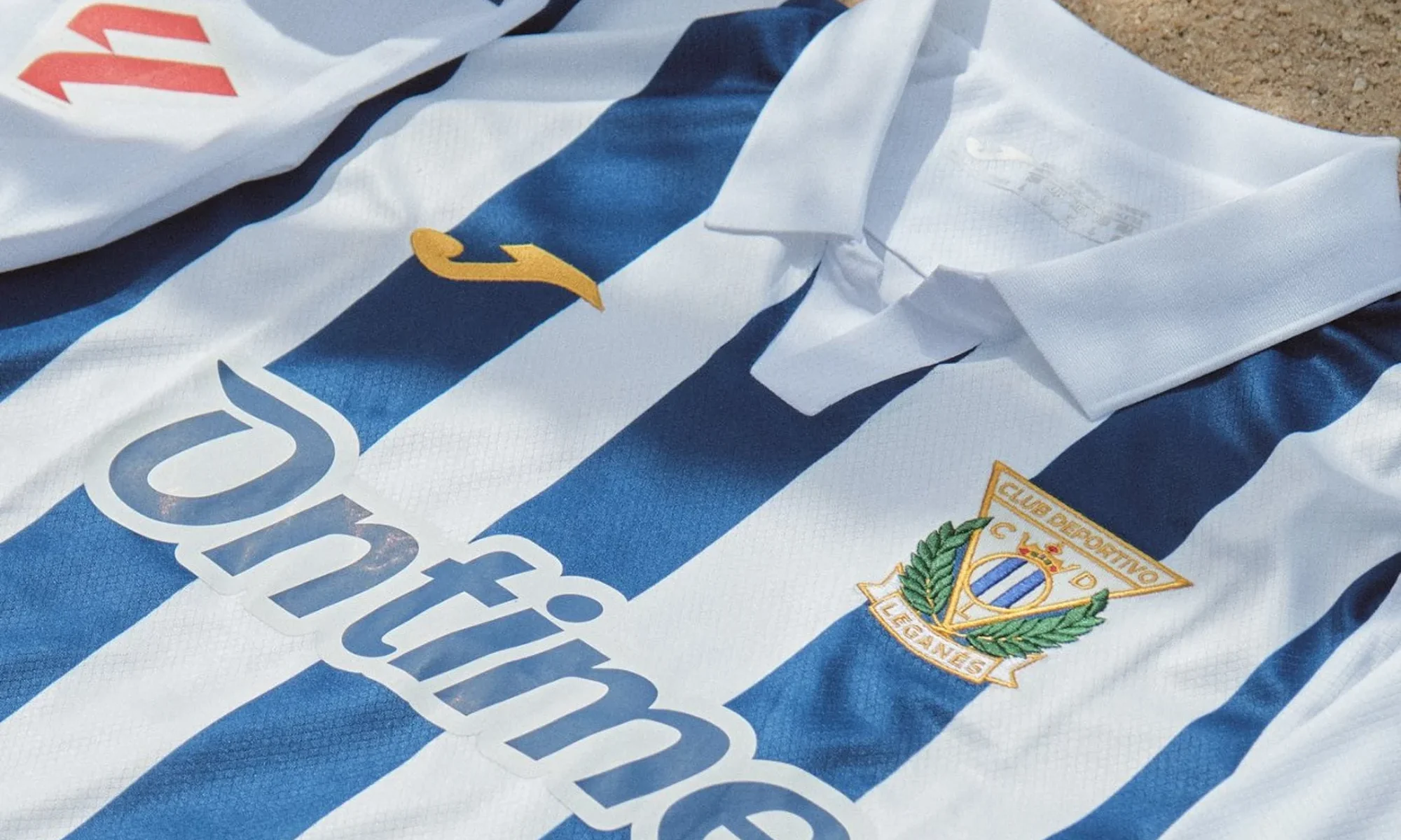 CD Leganés presenta su camiseta titular 2025-2026 con diseño retro y el lema «Soñando desde 1928»