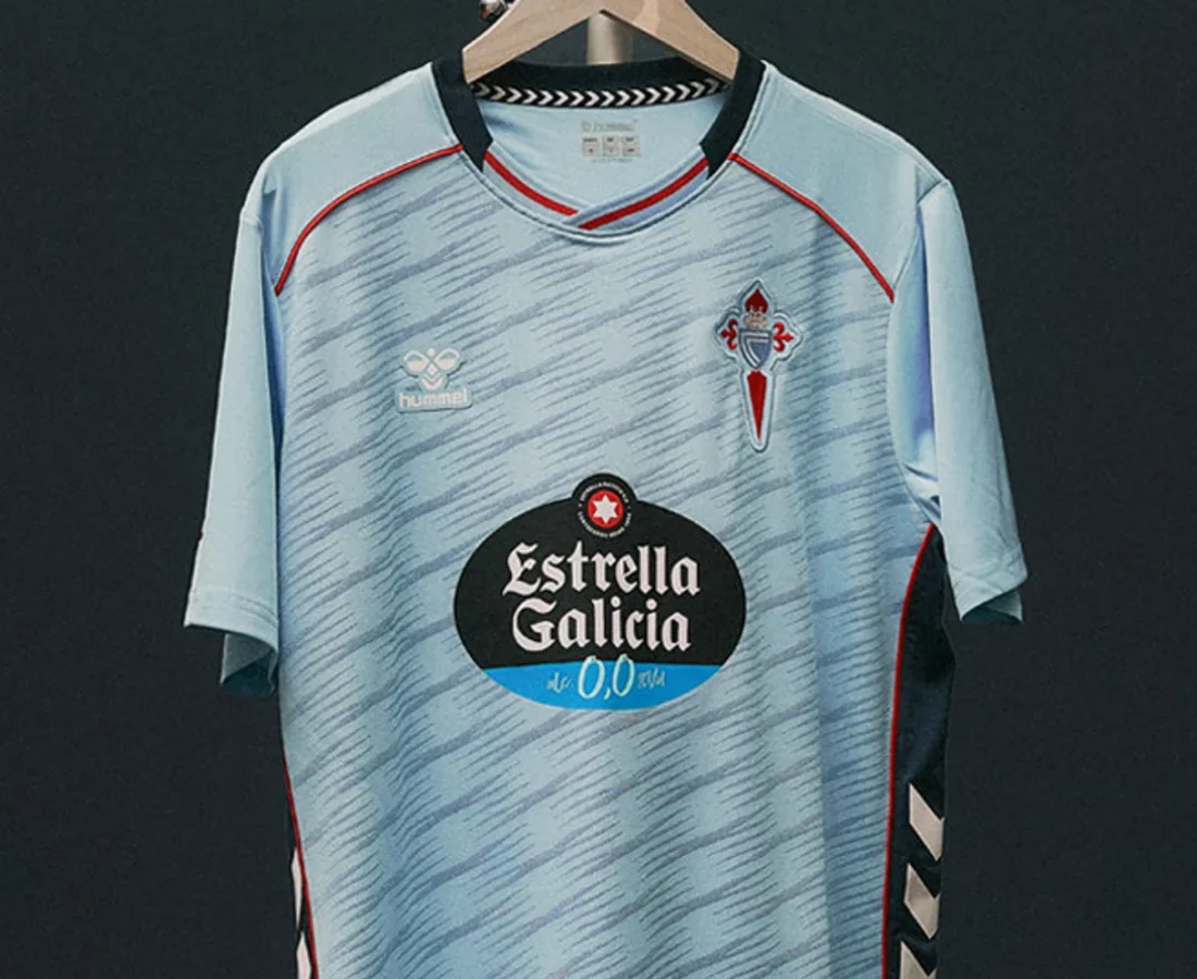El Celta de Vigo mira a los años 2000 y a Galicia en sus camisetas 2025-2026