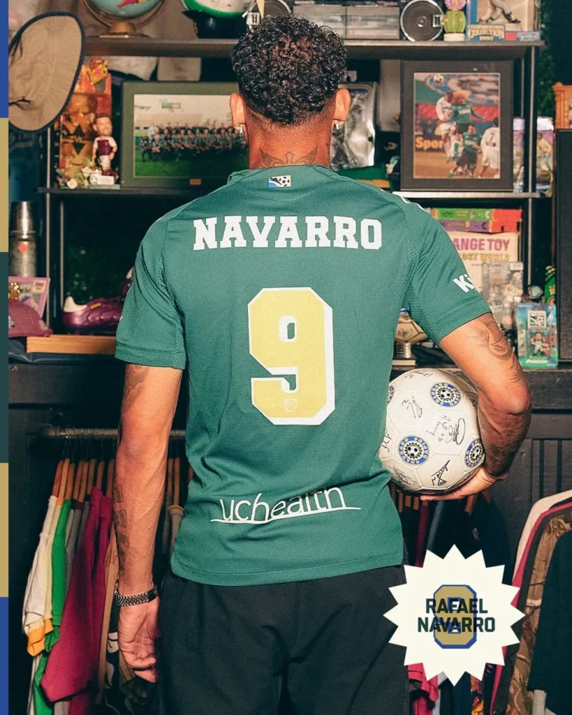 Colorado Rapids presenta su tercera camiseta 2025-2026, inspirada en la de 1996