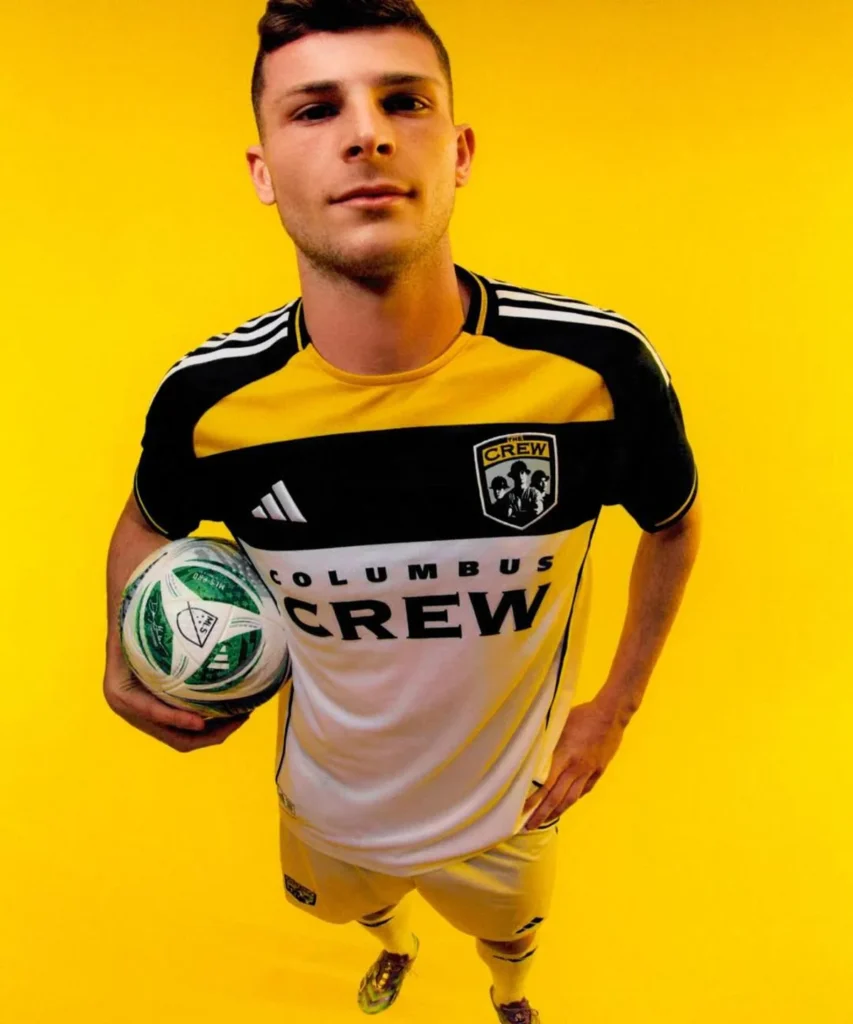 Columbus Crew presenta su camiseta Heritage 2025-2026, un homenaje a 30 años de MLS
