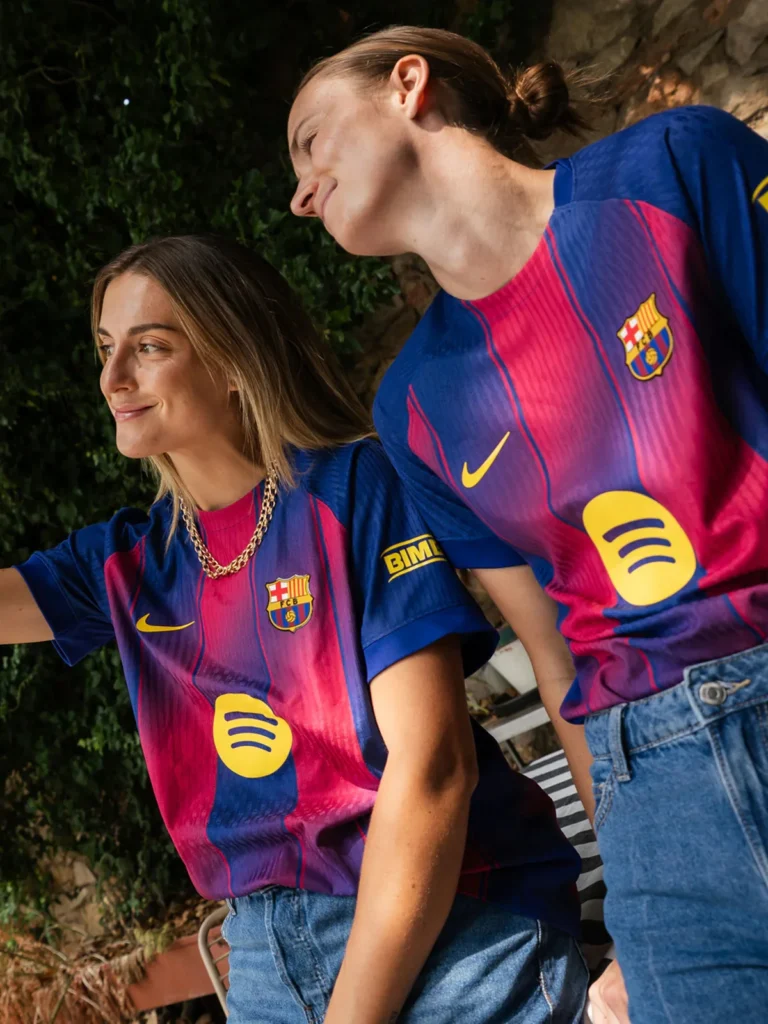 La camiseta local del FC Barcelona 2025-2026 estrena franjas blaugrana con degradado