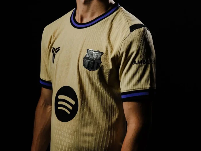 La camiseta suplente del FC Barcelona 2025-2026 rinde homenaje a Kobe Bryant