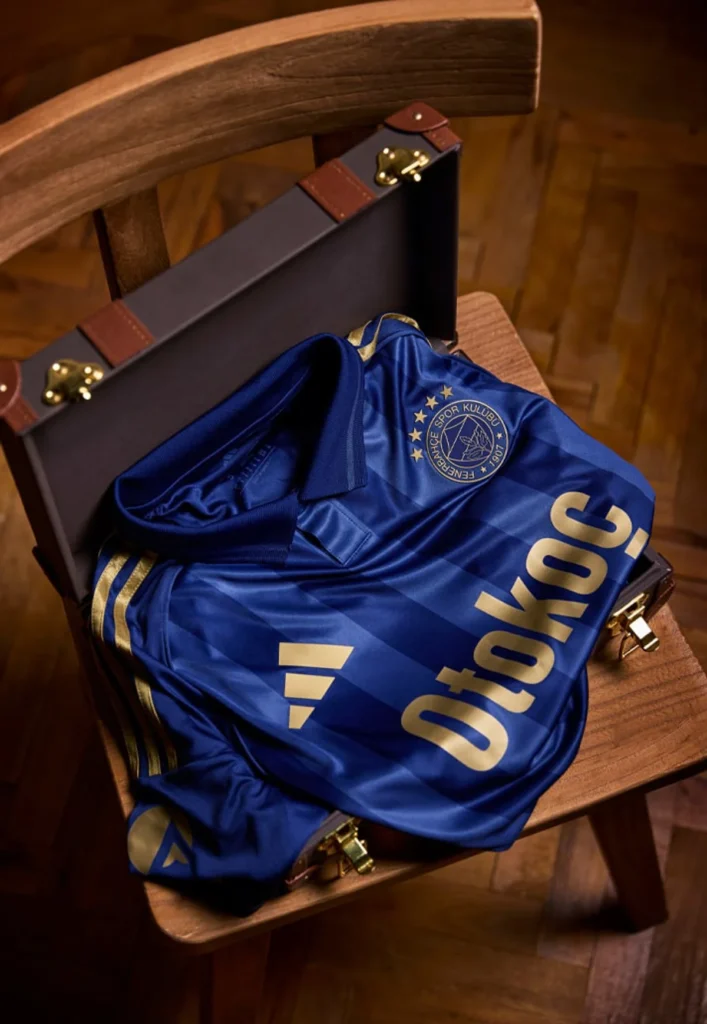 Fenerbahçe vuelve a vestir adidas: así son sus camisetas 2025-2026