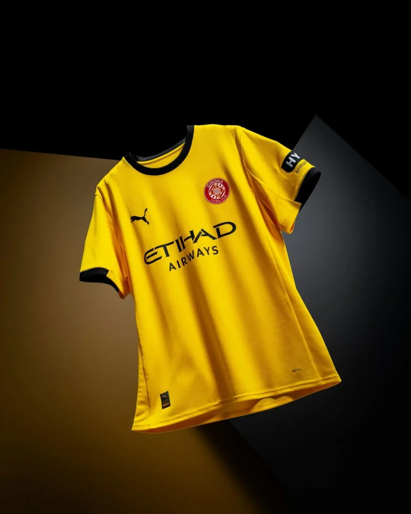 El Girona FC recupera las rayas verticales en sus camisetas 2025-2026