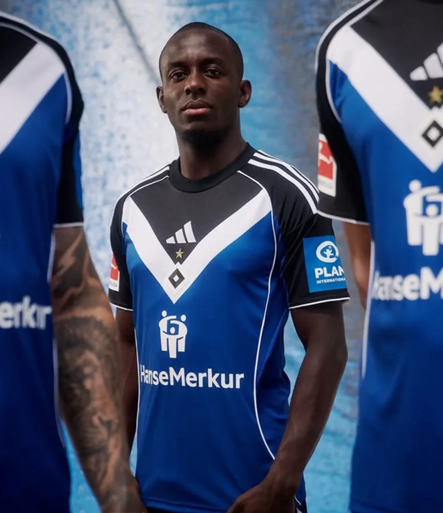 Hamburger SV presenta sus camisetas 2025-2026 inspiradas en el pasado