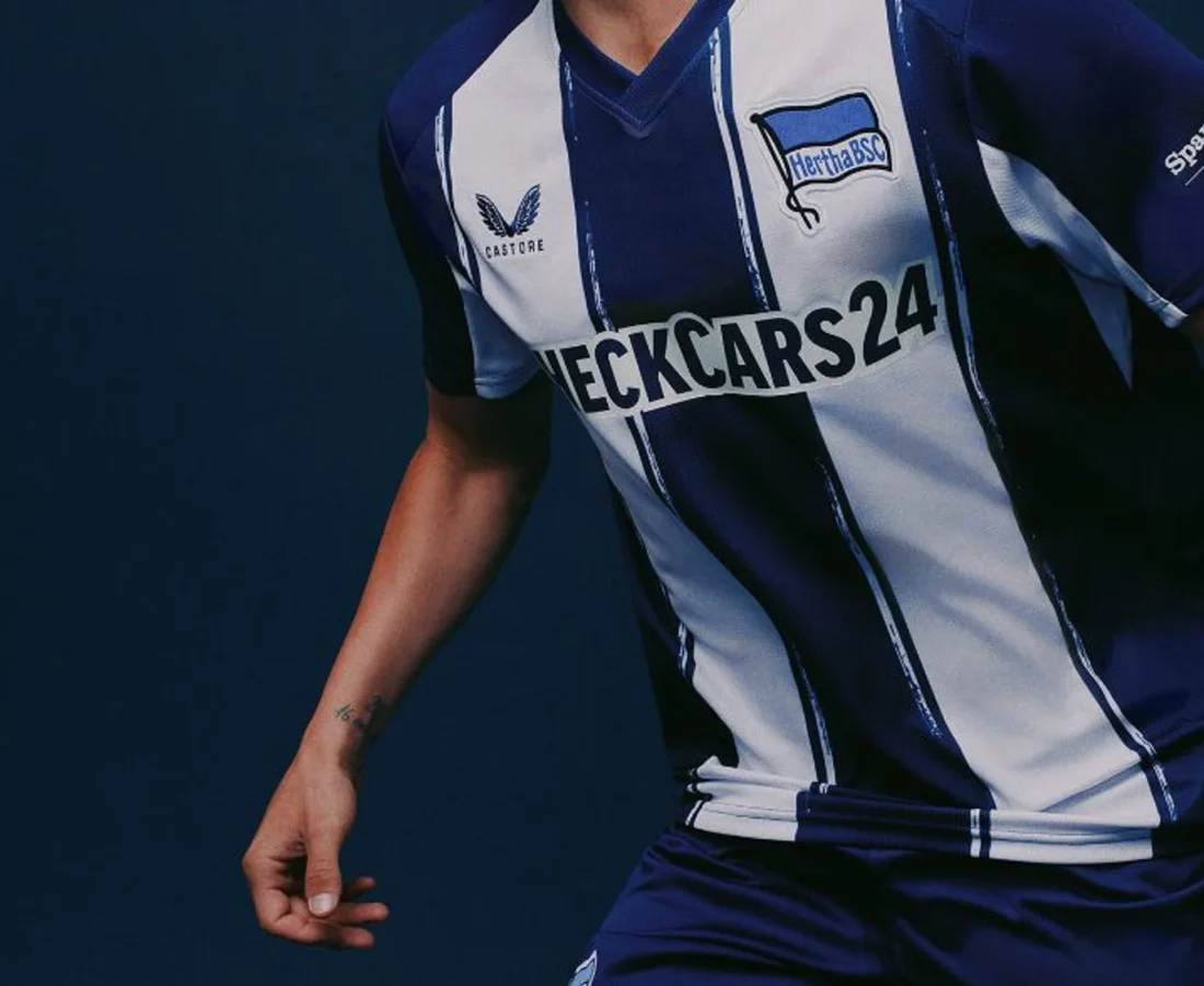 Hertha BSC presenta sus camisetas 2025-2026 de Castore: la tradición nunca se detiene