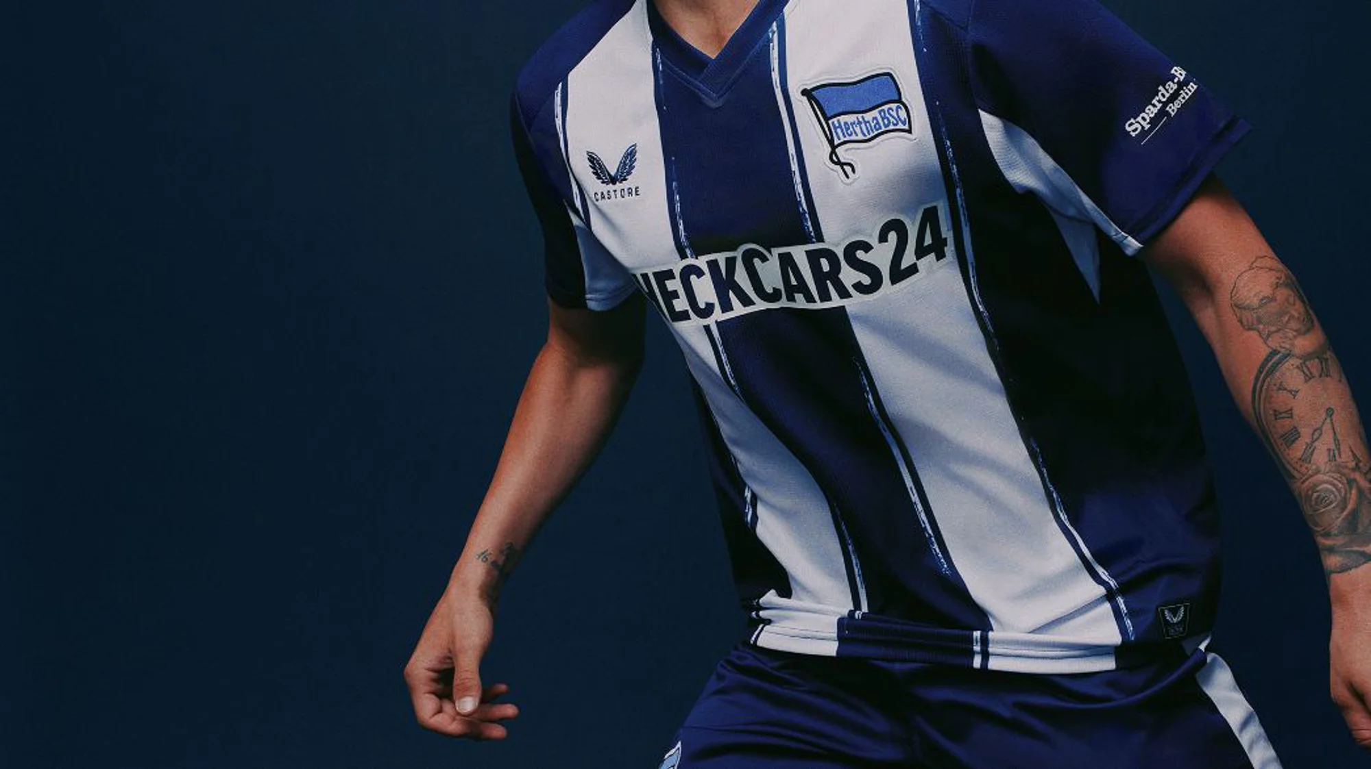 Hertha BSC presenta sus camisetas 2025-2026 de Castore: la tradición nunca se detiene