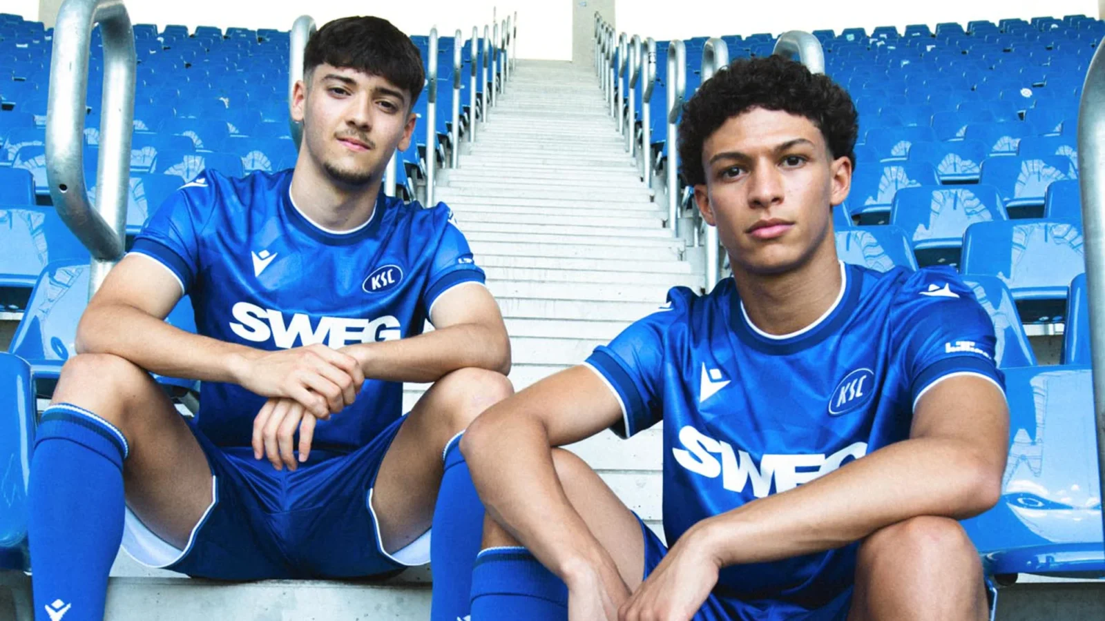 Karlsruher SC presenta su camiseta 2025-2026: azul real y un homenaje a la pirámide de la ciudad