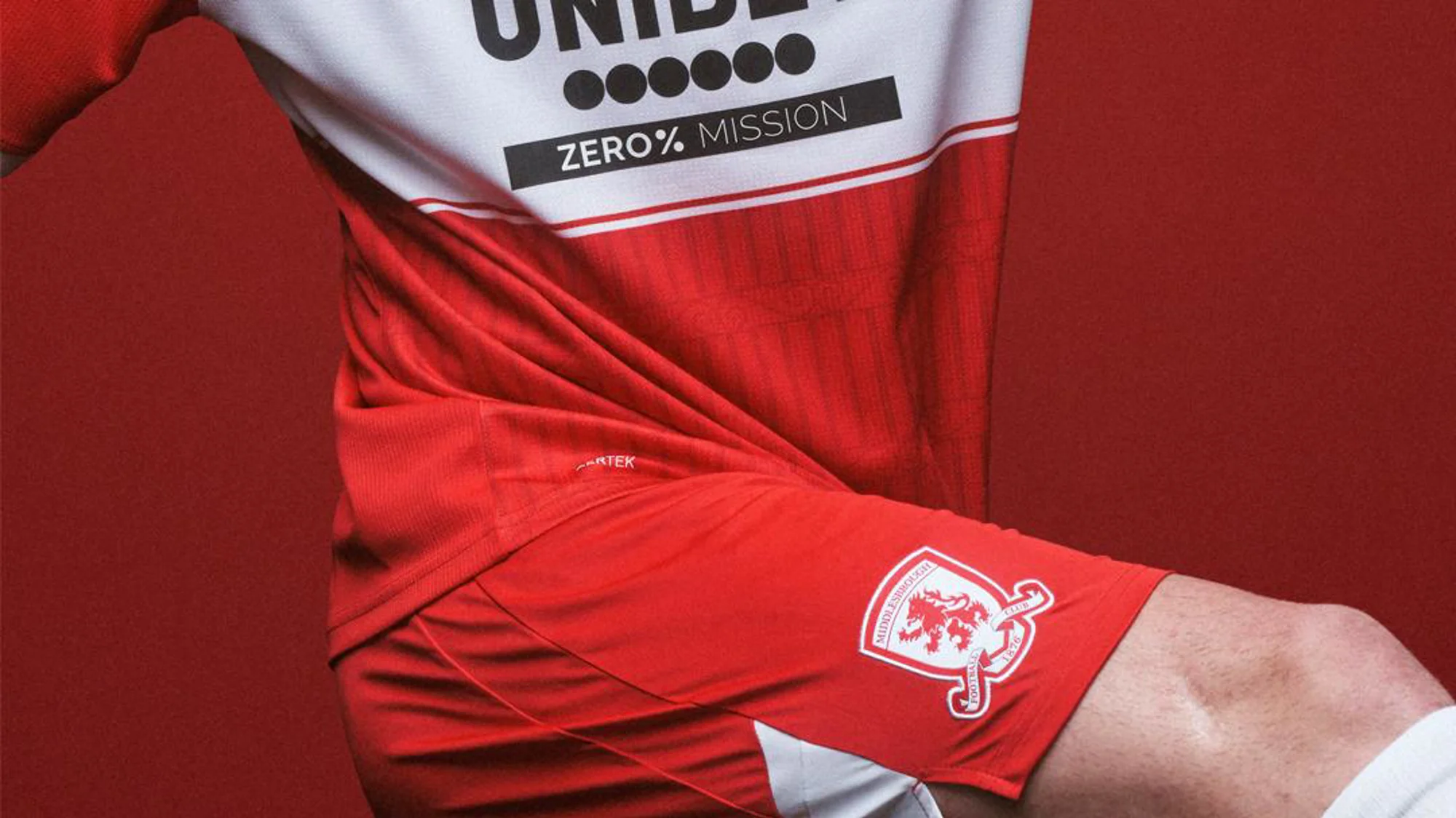Middlesbrough estrena Castore en 2025-2026: homenaje al Riverside y a la temporada 1995-1996