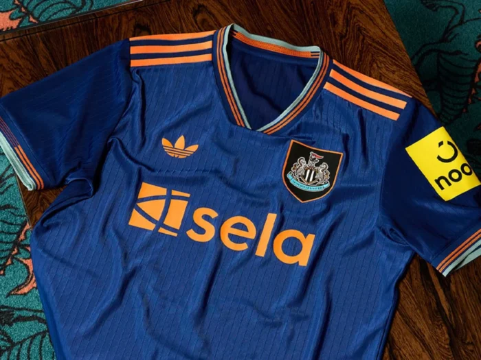 Newcastle United rescata la camiseta de 1997-1998 en su tercera equipación 2025-2026