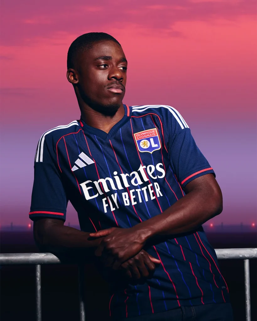 Olympique de Lyon 2025-2026: las camisetas de adidas homenajean a la antigua Lugdunum