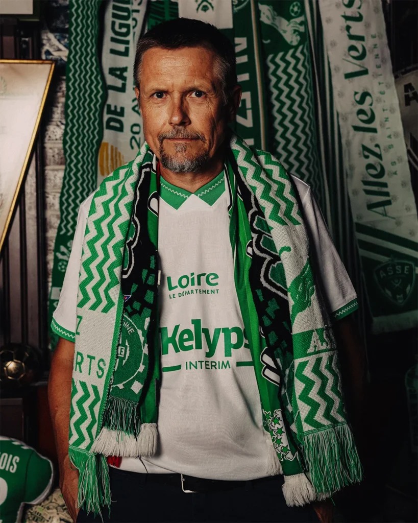 Saint-Étienne presenta sus camisetas 2025-2026: orgullo de futuro y de pasado