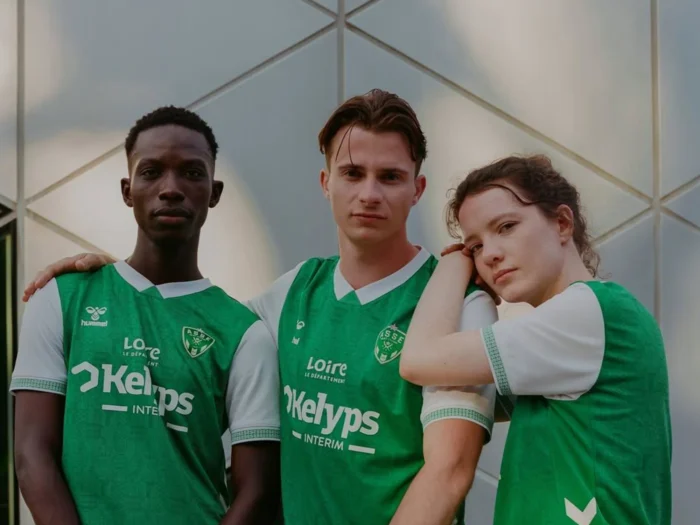 Saint-Étienne presenta sus camisetas 2025-2026: orgullo de futuro y de pasado