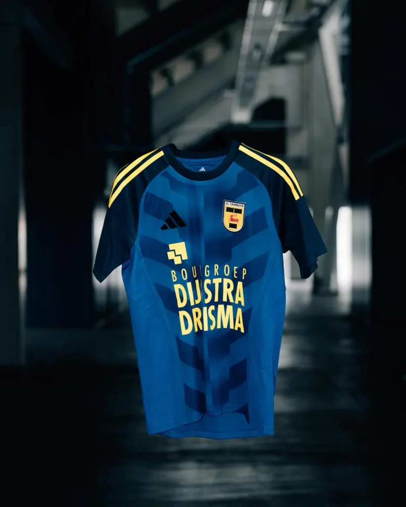 SC Cambuur 2025-2026: rayas por primera vez en su historia y una camiseta visitante con cornamenta de ciervo