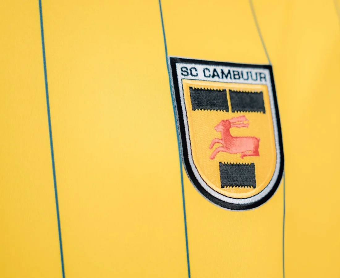 SC Cambuur 2025-2026: rayas por primera vez en su historia y una camiseta visitante con cornamenta de ciervo