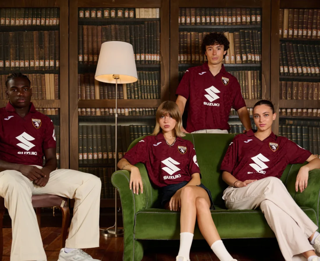 Así son las camisetas del Torino 2025-2026: granate profundo y mármol turinés