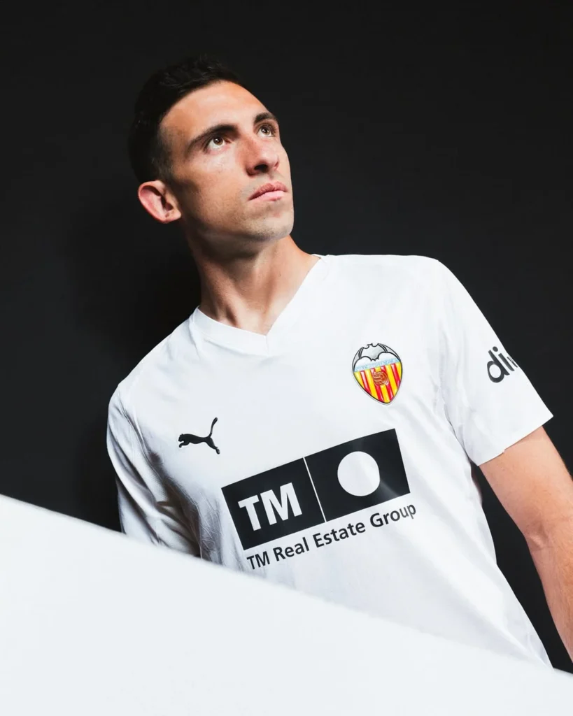El Valencia CF viste su ciudad, el Torino Red y la Senyera en 2025-2026