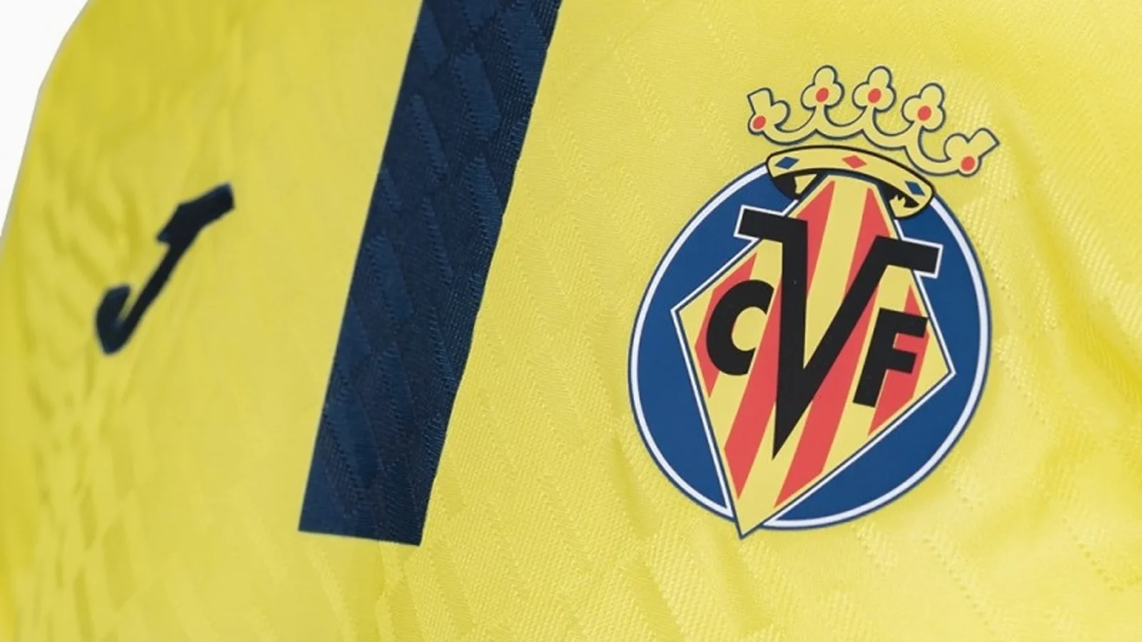 El Villarreal CF estrena banda azul y homenajea a Jaume I en sus camisetas 2025-2026