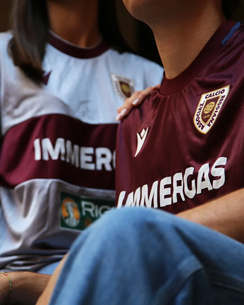 AC Reggiana 2025-2026: camisetas retro que rescatan cien años de historia granata