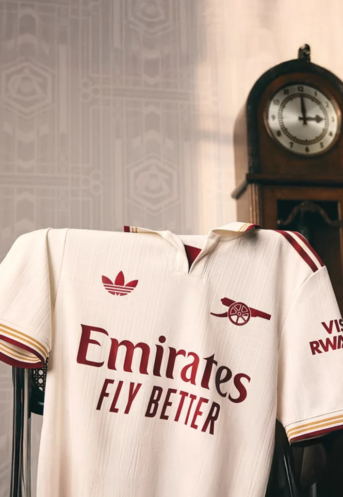 Arsenal presenta su tercera camiseta 2025-2026: un homenaje a Highbury, veinte años después