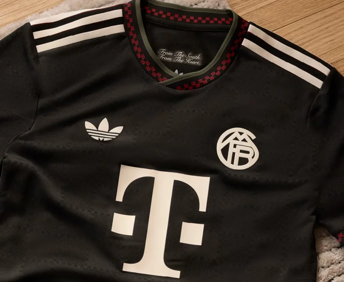 Bayern de Múnich presenta su tercera camiseta 2025-2026: un homenaje a la Marienplatz