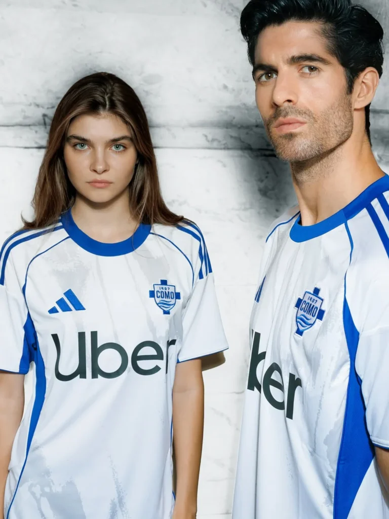 Como 1907 2025-2026: el lago y el estadio Sinigaglia inspiran las nuevas camisetas de adidas