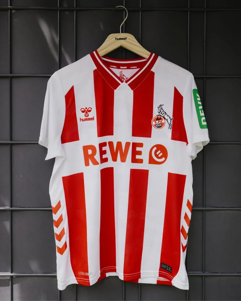 Estas son las camisetas del 1. FC Colonia 2025-2026, con la catedral de Colonia como protagonista
