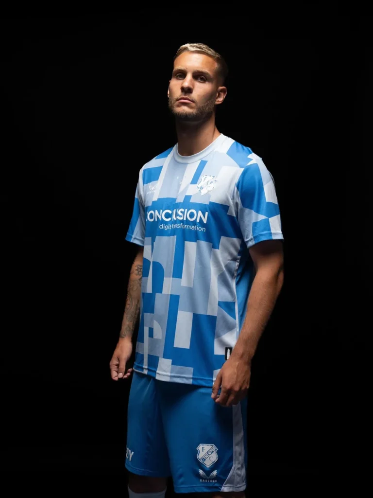 FC Utrecht presenta unas camisetas 2025-2026 que rinden homenaje a la ciudad y a su Dom