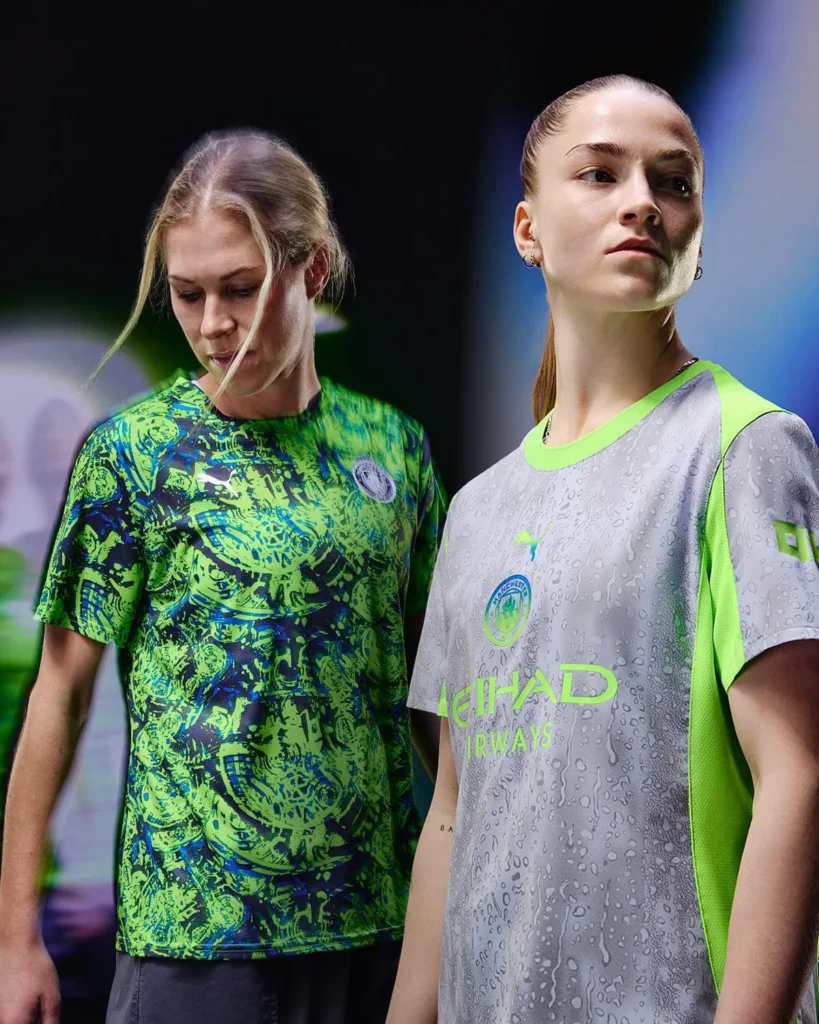 La tercera camiseta del Manchester City 2025-2026 se inspira en la lluvia británica