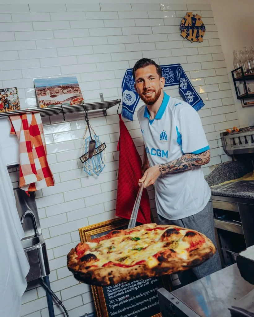 Las camisetas del Olympique de Marsella 2025-2026 se inspiran en la herencia del club y en los tifosi