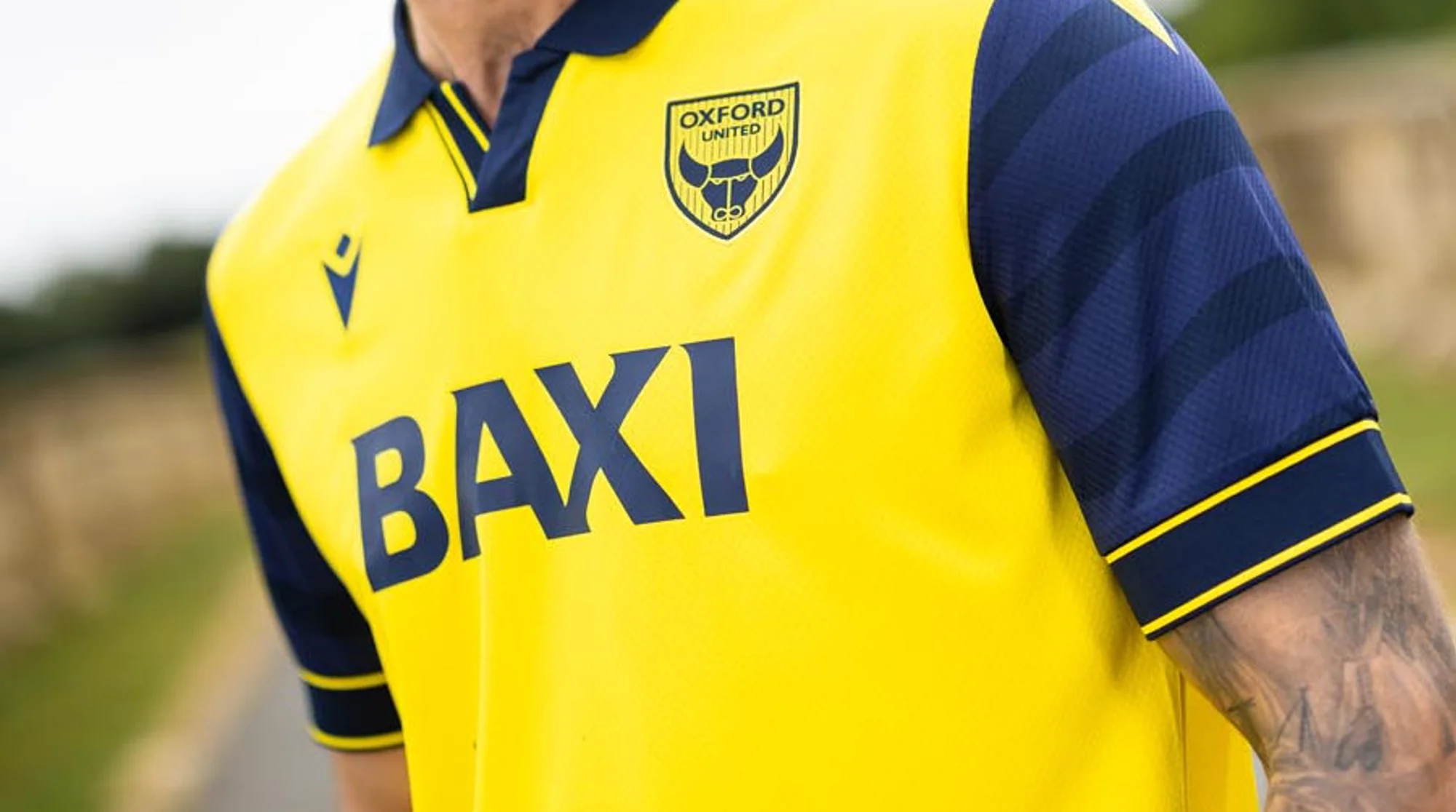 Las camisetas del Oxford United 2025-2026: orgullo, tradición y una tercera equipación celeste