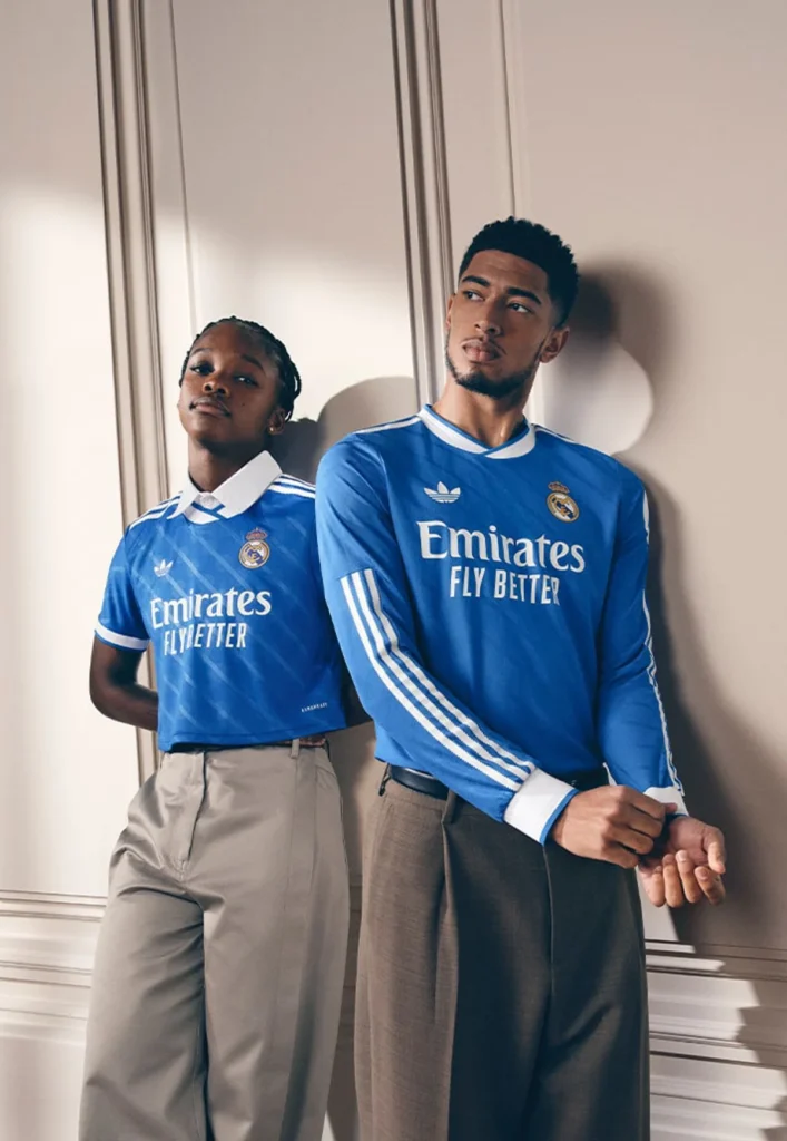 La tercera camiseta del Real Madrid 2025-2026 rescata el azul de La Décima