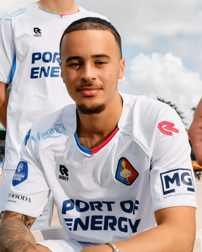 Telstar presenta sus camisetas 2025-2026: el estreno de los Leones Blancos en la Eredivisie