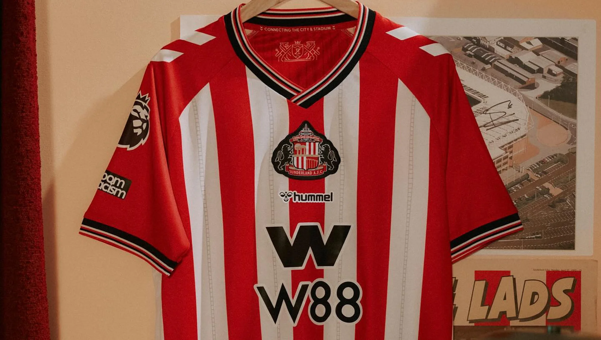 Las camisetas del Sunderland 2025-2026 rinden homenaje a los ochenta y al apodo del club