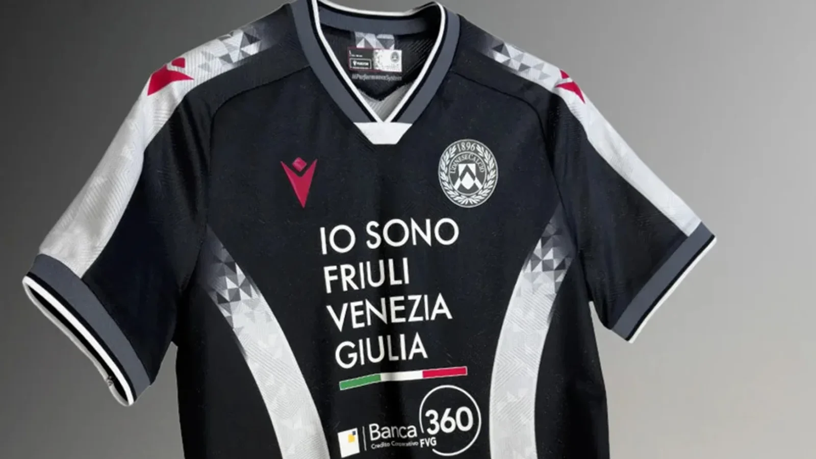 Udinese Calcio presenta sus camisetas 2025-2026, inspiradas en las de los años 90 y 2000