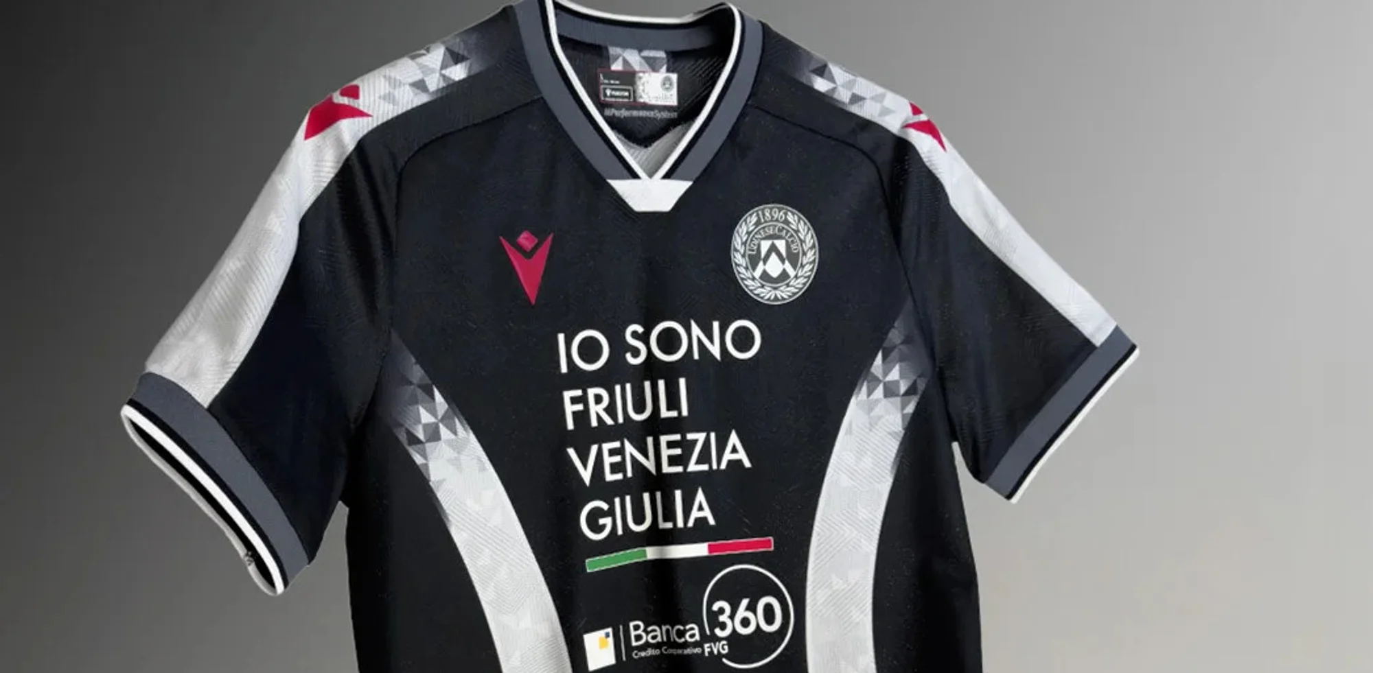 Udinese Calcio presenta sus camisetas 2025-2026, inspiradas en las de los años 90 y 2000