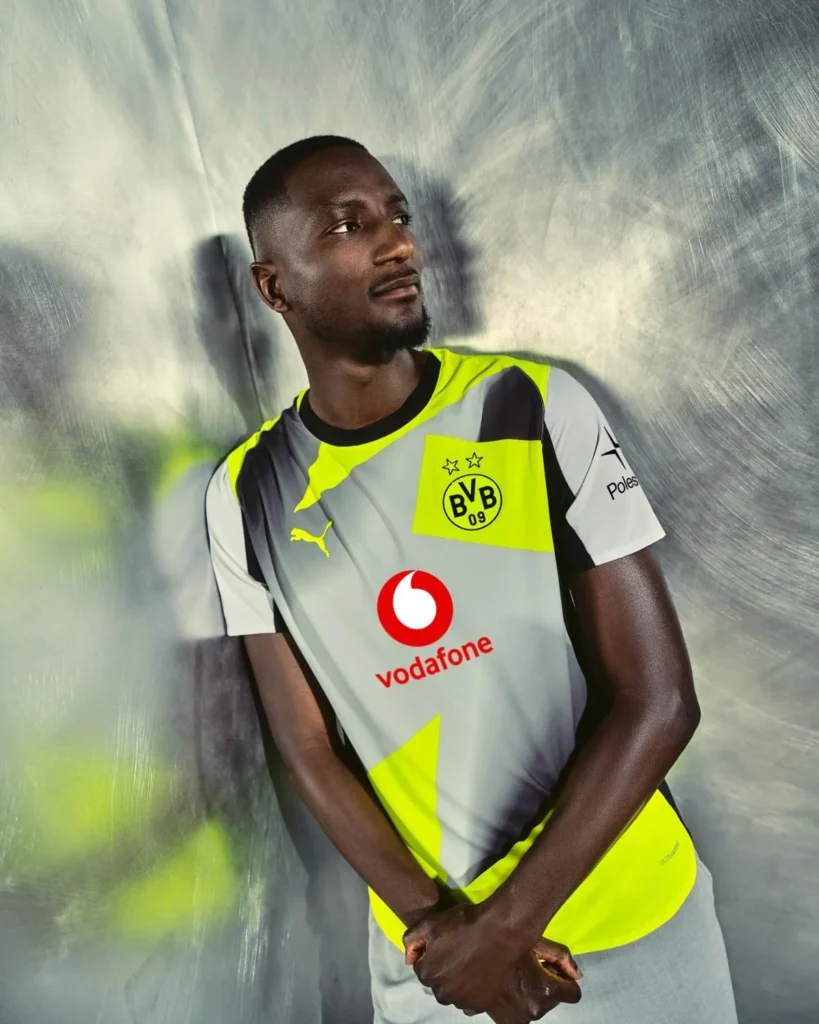 Borussia Dortmund presenta su camiseta visitante 2025-2026, inspirada en la intensidad