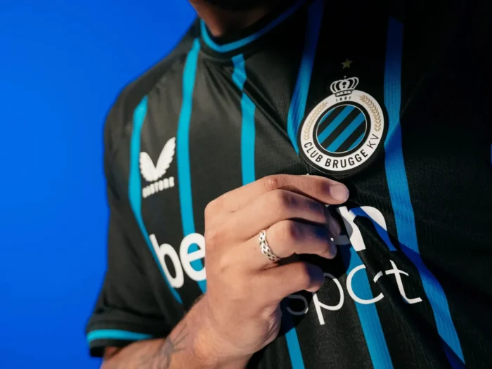 Estas son las camisetas del Club Brugge 2025-2026: negro por primera vez y homenaje a 2003-2004
