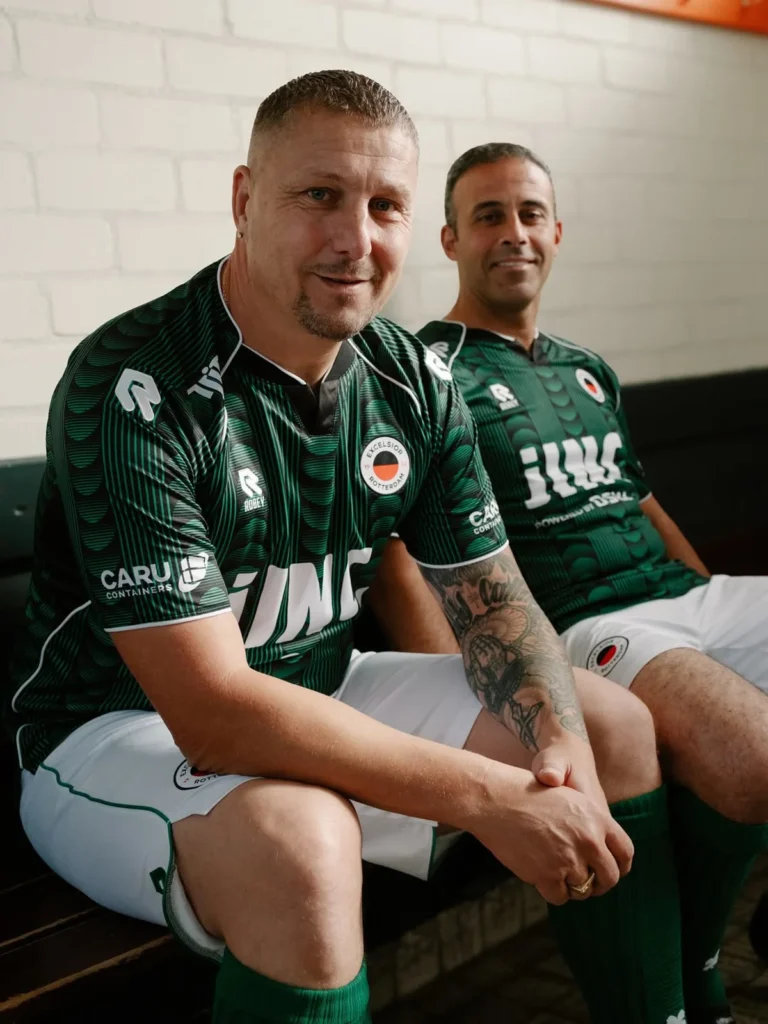 Excelsior Rotterdam 2025-2026: camisetas que homenajean a Kralingen, a Trompenburg y a 2001-2002