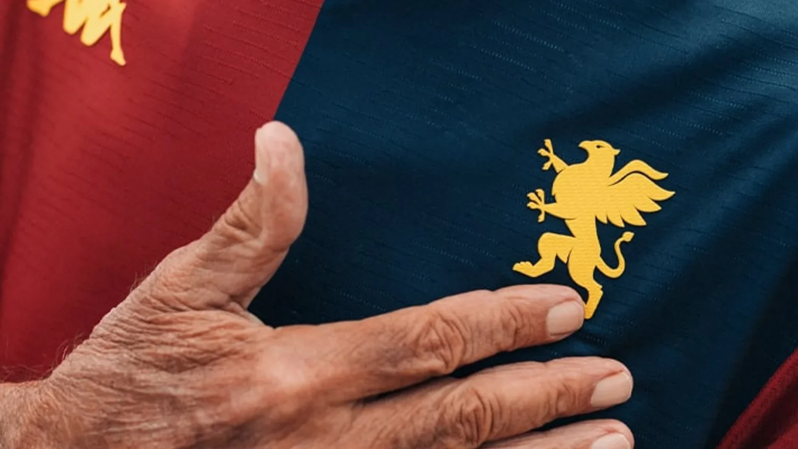 Genoa presenta sus camisetas 2025-2026 de Kappa con el escudo del club como protagonista